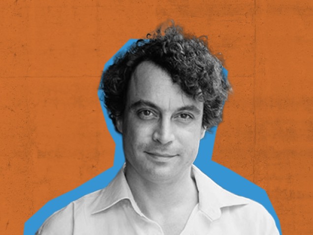 ÖZGÜR MUMCU İLE SÖYLEŞİ & İMZA